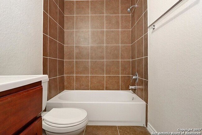 Building Photo - Wurzbach Heights Townhome for Rent ~ 3 Bedroom corner Unit with Private Yard and Garage