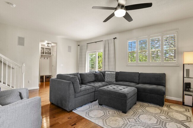 Building Photo - Wolf Ranch Rental in Academy D20 School Di...