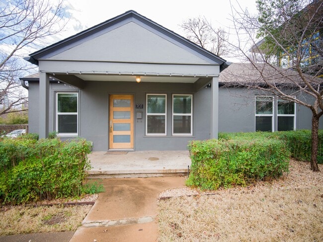 Building Photo - 701 Bouldin Ave