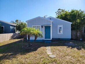 Building Photo - Bungalow in Northeast Gulfport