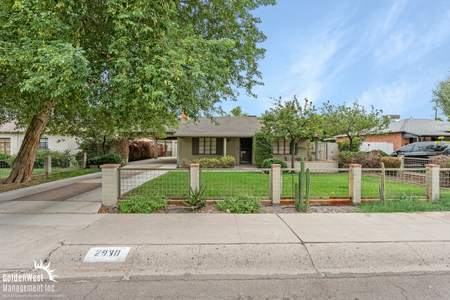 Building Photo - Charming 3Bdm 2Ba Home with Gated Entry an...