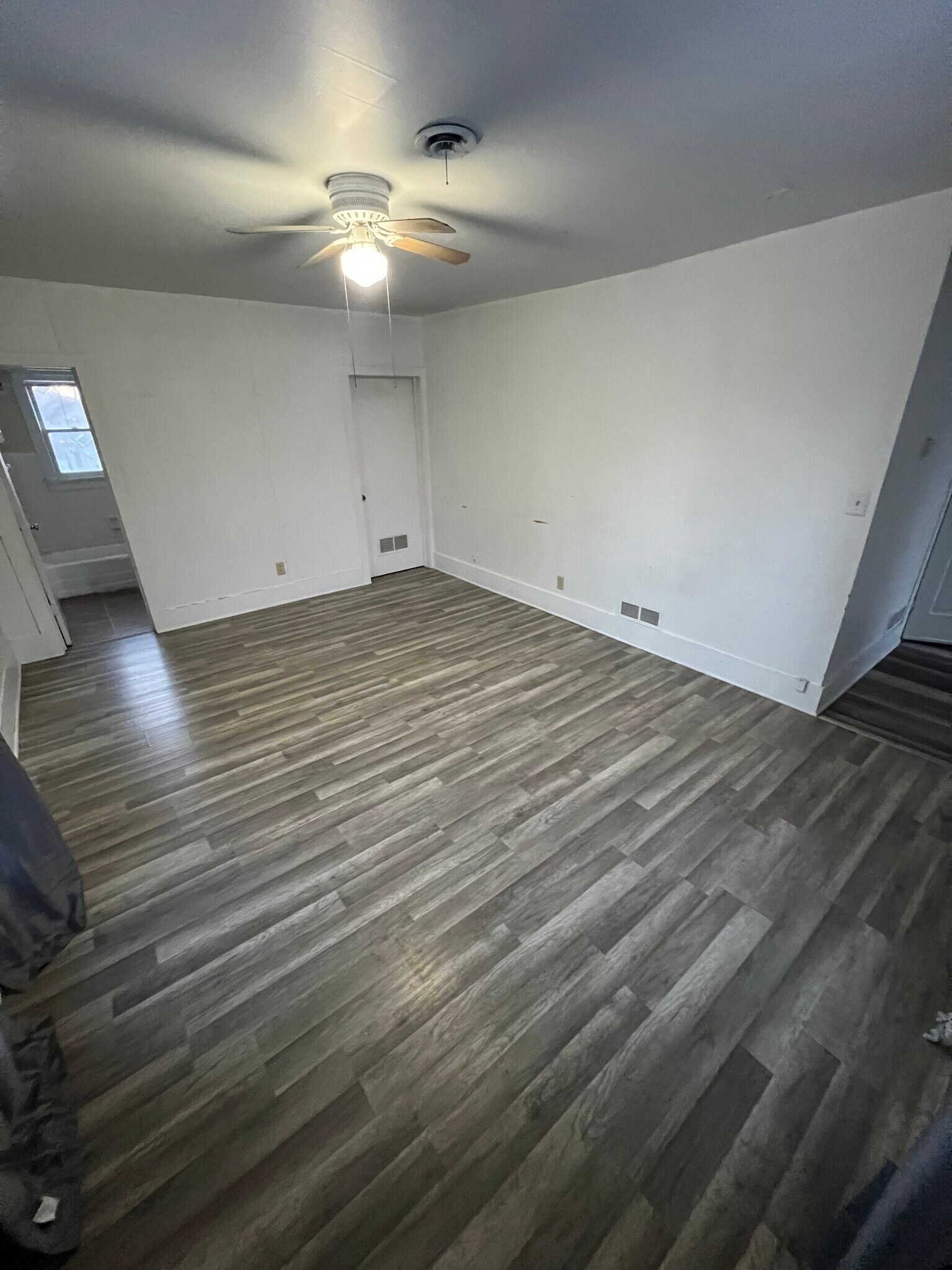 Building Photo - 721 Grant St