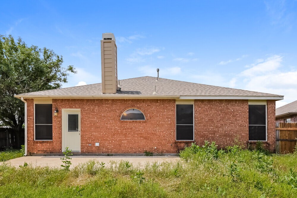 Building Photo - 1101 Trinity Trail