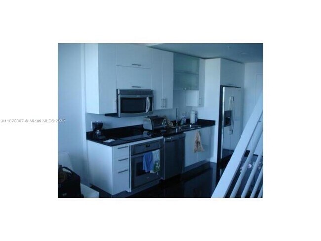 Building Photo - 60 SW 13th St