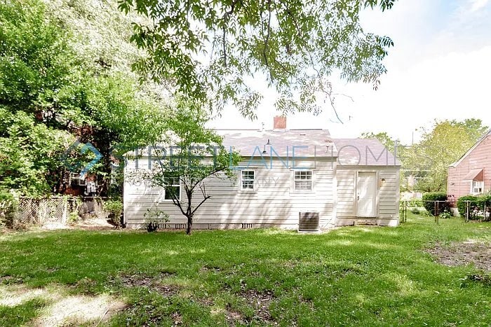 Building Photo - 2690 Suwanee Ave