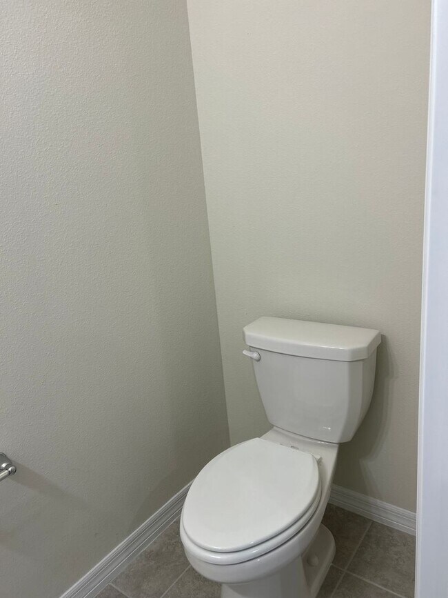 Building Photo - Move In ASAP!! - Brand New 3 bedroom 2.5 bath Townhouse for rent in Kissimmee, FL.