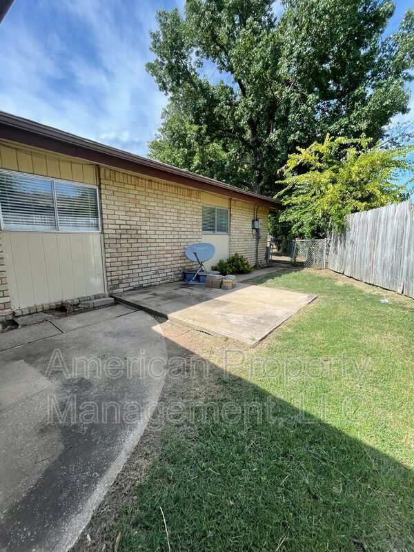 Building Photo - 7217 E 55th Pl