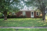 Building Photo - 3 bed 1.5 bath