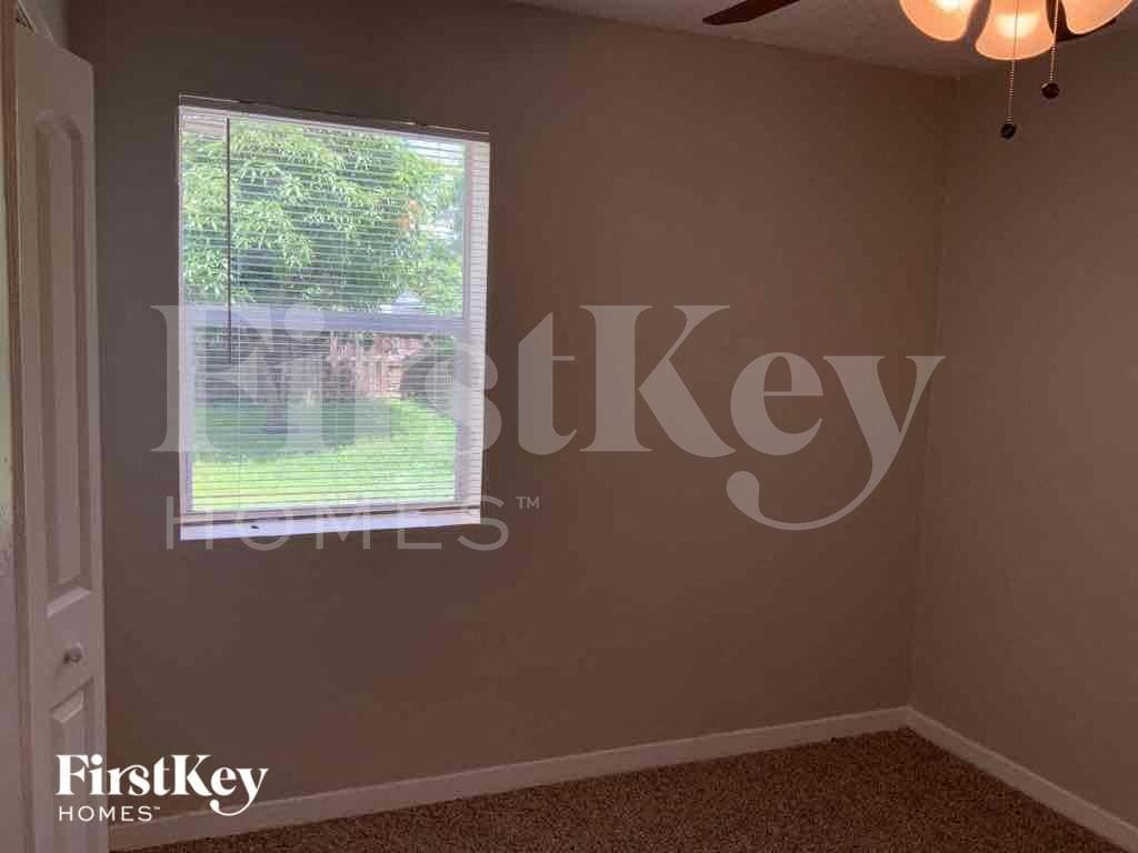 Building Photo - 1525 NW 126th St