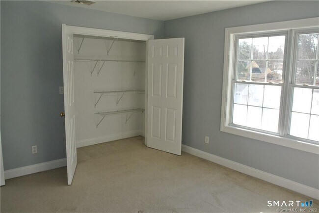 Building Photo - 1260 Cutspring Rd