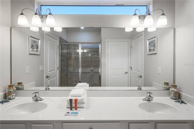 Building Photo - 2689 Calistoga Ave