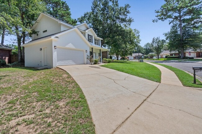 Building Photo - 27572 Claiborne Cir