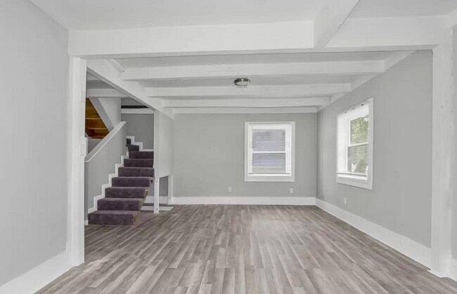 Building Photo - LOOK AT THIS GEM!  Schedule A Tour Today!!