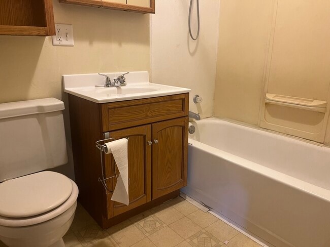 Building Photo - Market Street