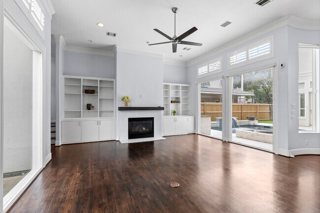 Building Photo - 4626 Braeburn Dr