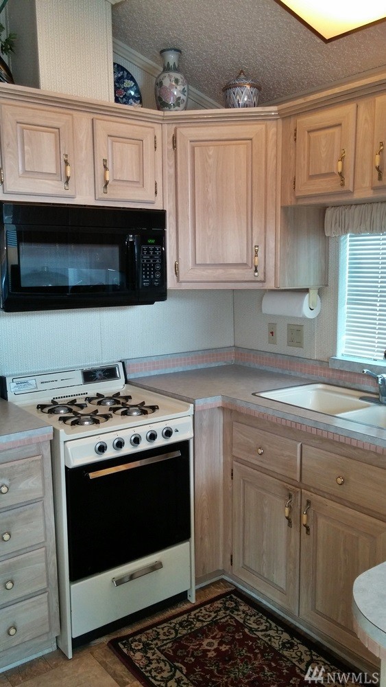 Building Photo - 4751 Birch Bay Lynden Rd