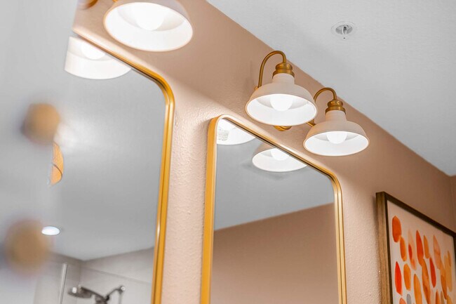 Building Photo - 605 Kemp St