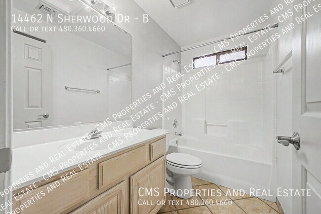 Building Photo - 14462 N Sherwood Dr