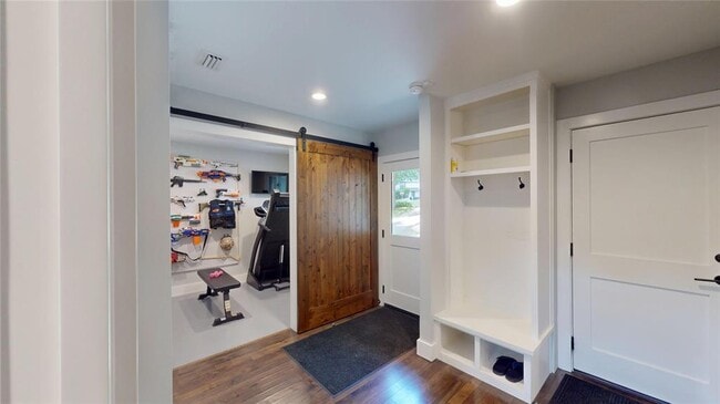 Building Photo - 3102 Foxfire Dr