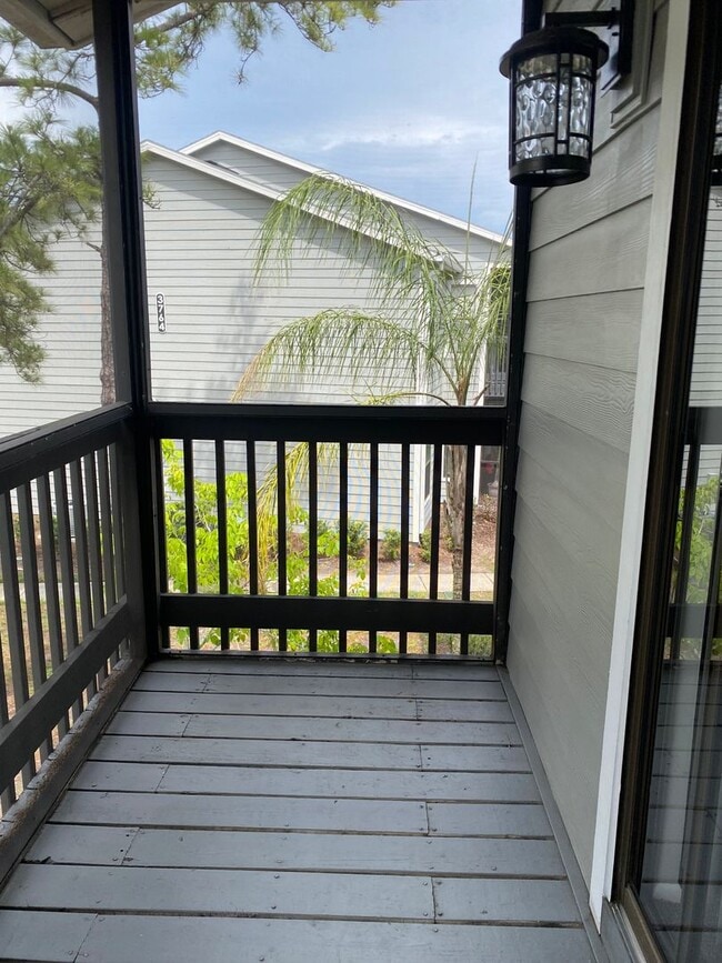 Building Photo - **CABANA KEY** One Bedroom ready for occupancy