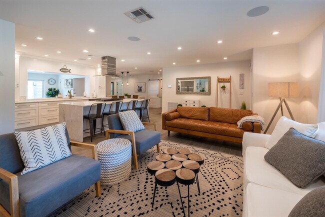 Building Photo - 1959 SE 25th Ave