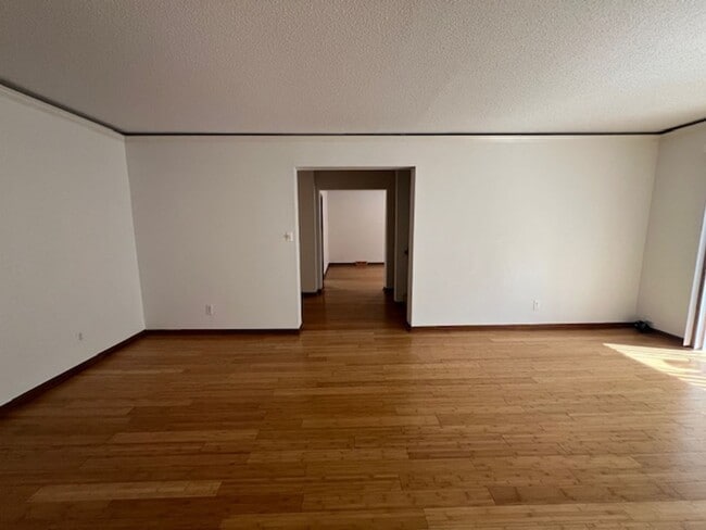 Building Photo - 203-203 Briarcrest Ct