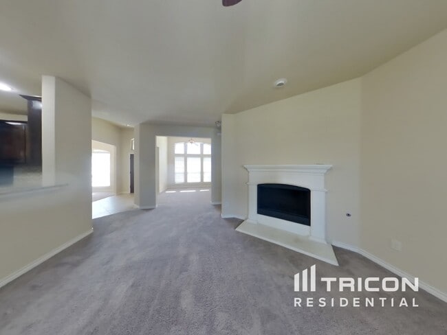 Building Photo - 1617 Grand Ct