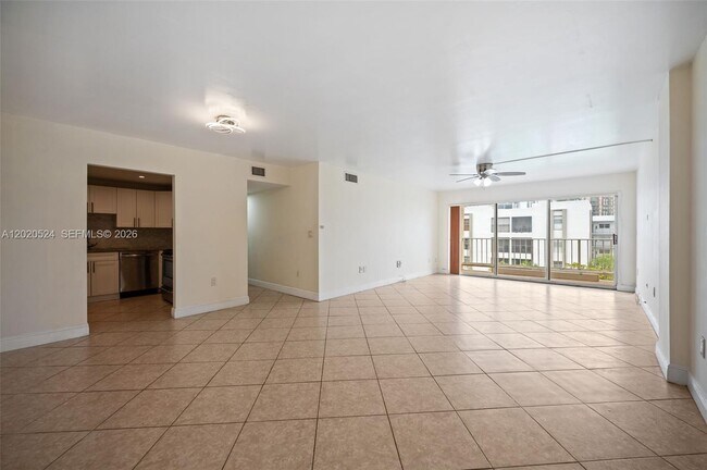 Building Photo - 200 178th Dr