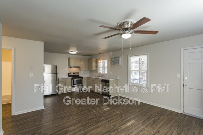 Building Photo - 816 Greenland Dr