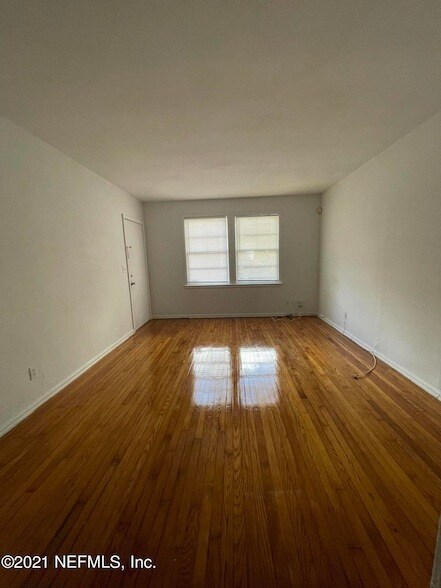Building Photo - 1529 McDuff Ave S