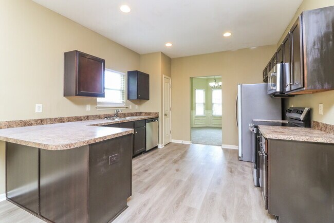 Building Photo - 132 Brightondale Blvd