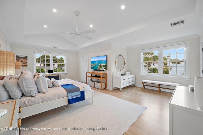 Building Photo - 360 Seaspray Ave