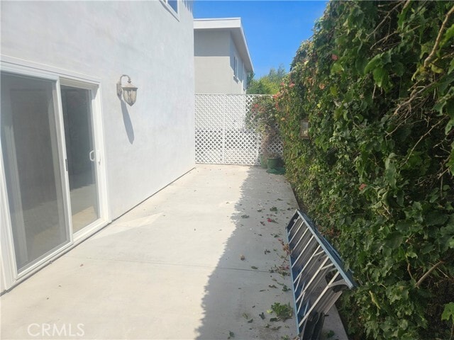 Building Photo - 2426 Silverstrand Ave