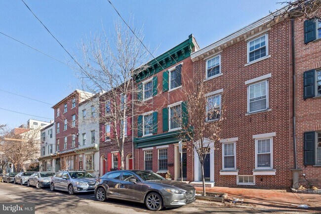 Building Photo - 789 S 2nd St