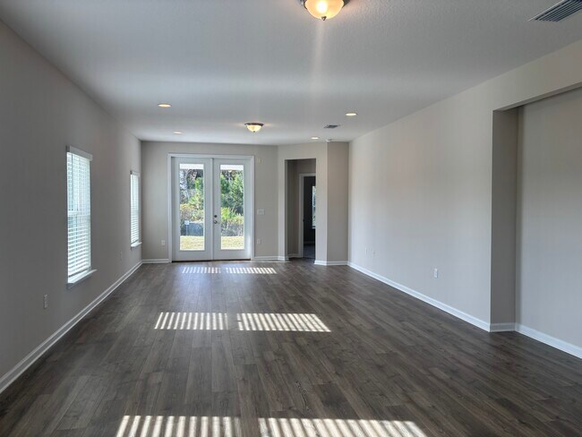 Building Photo - 137 Nighthawk Ln