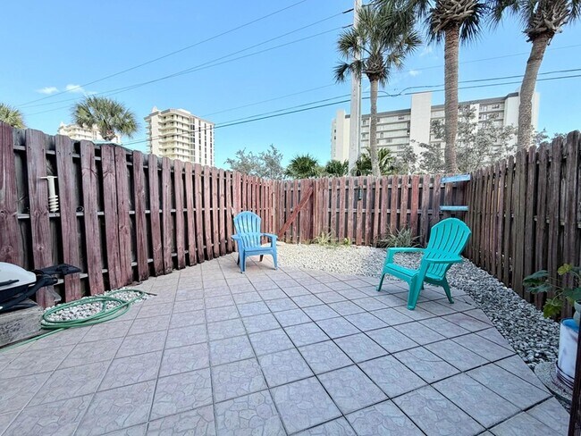 Building Photo - 4235 N Hwy A1A