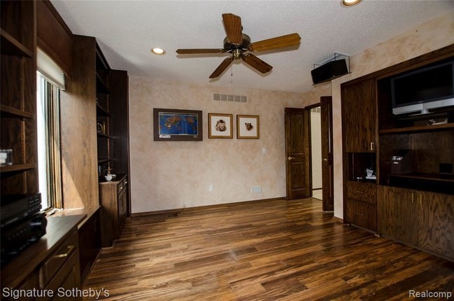 Building Photo - 2103 Pippin Ct