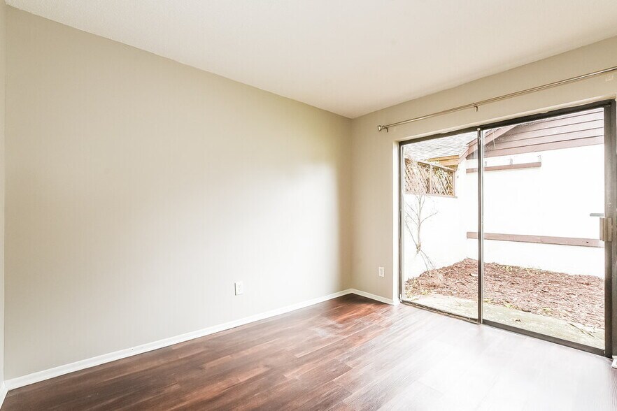 Building Photo - 8611 Drayton Ct