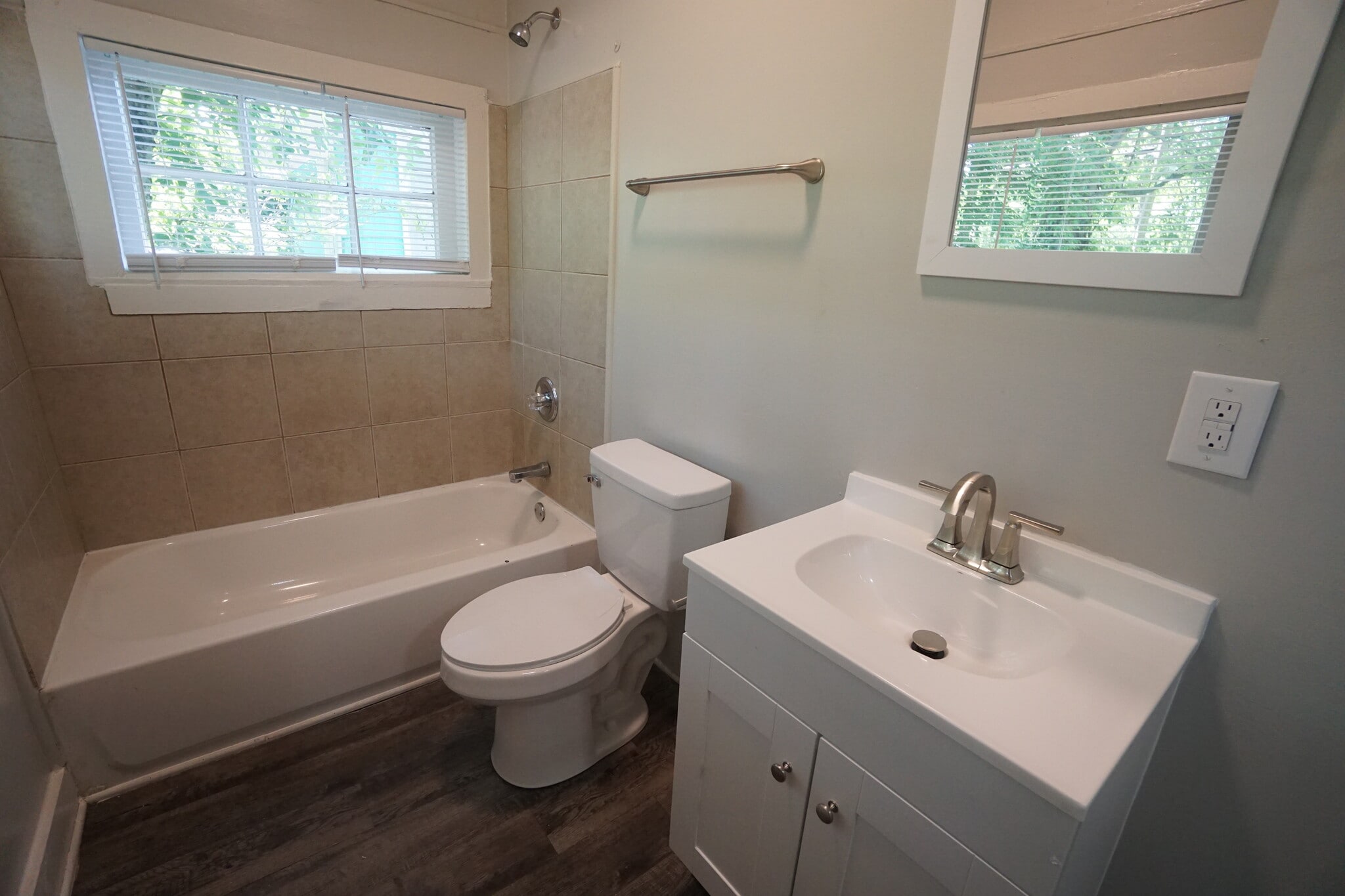 Building Photo - 4335 Jackson St