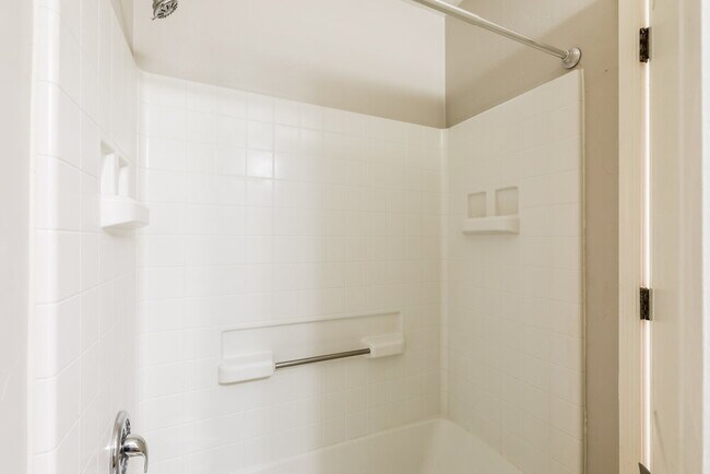 Building Photo - 6898 W Quailwood Way