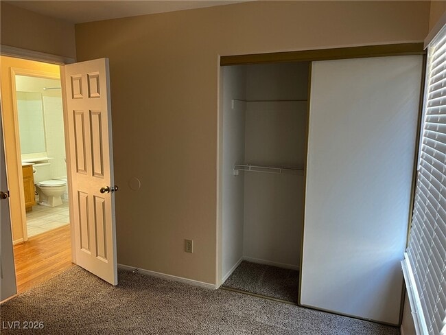 Building Photo - 8313 Hollow Wharf Dr