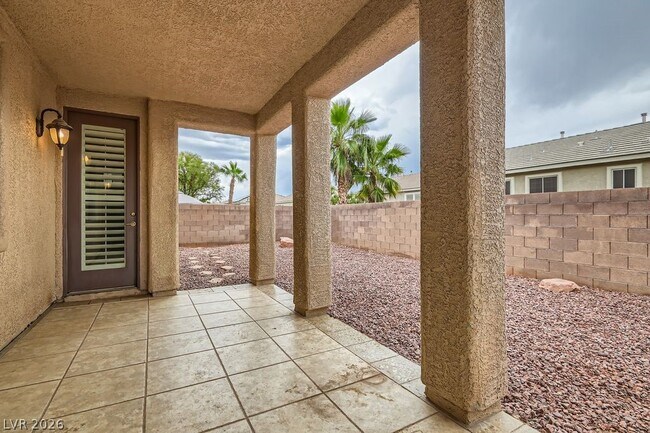 Building Photo - 333 Shimmering Moon St