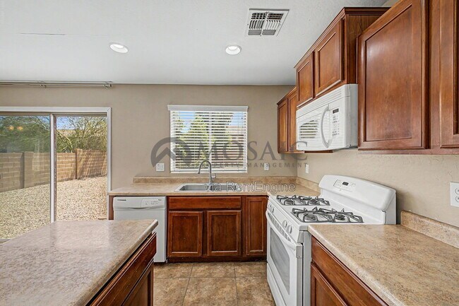 Building Photo - 8047 W Georgetown Way