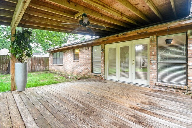 Building Photo - 6702 Spring Leaf Dr