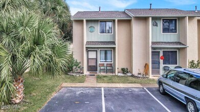 Building Photo - Fully Furnished, with All Utilities and Golf Cart, Townhome Panama City Beach