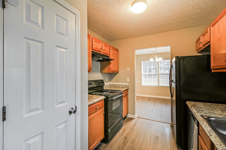 Building Photo - 20 Carver Dr