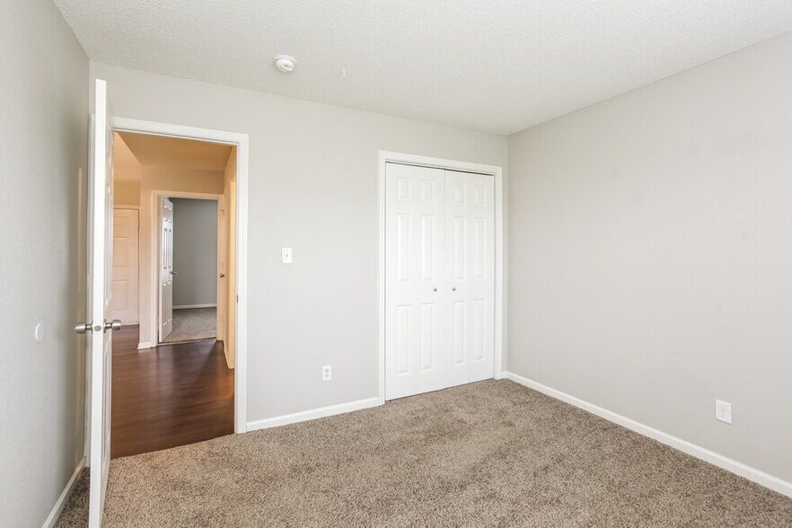 Building Photo - 1495 Egret Ln