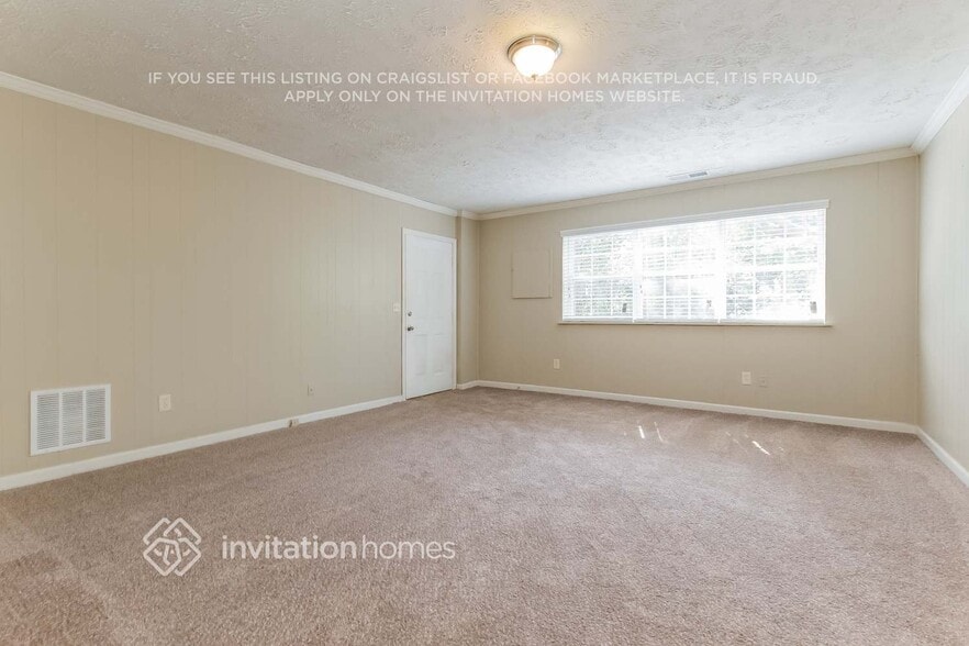 Building Photo - 4669 S Landing Dr