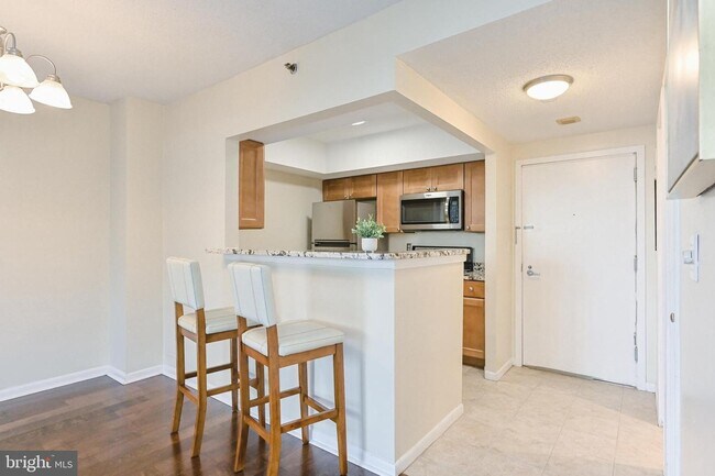 Building Photo - 5505 Seminary Rd