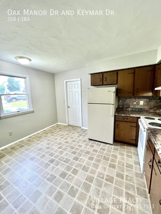 Building Photo - Most utilities included! Large 2-Bed apart...